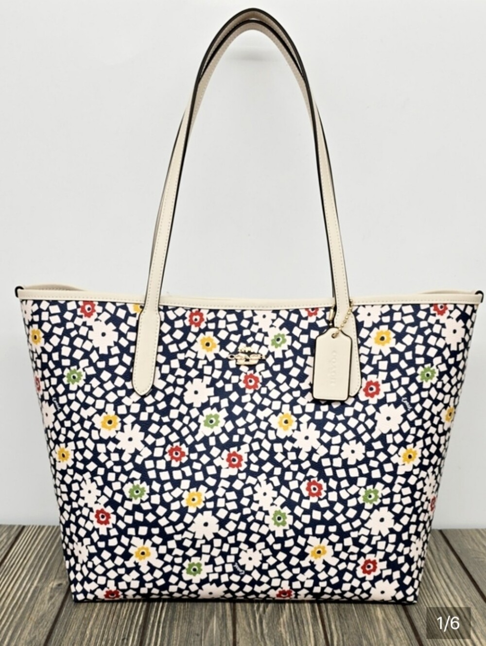 Coach City Tote - New With Tag